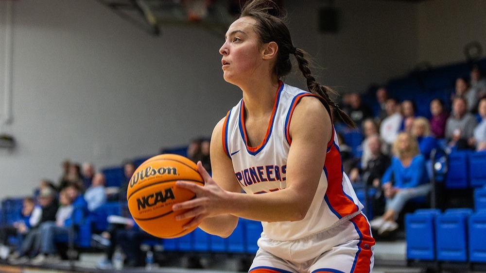 Pioneer Women's Basketball vs UW-La Crosse