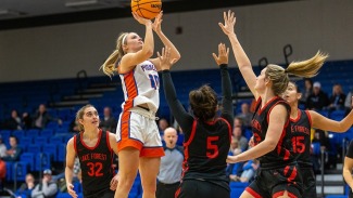 Pioneer Women's Basketball vs UW-Steven's Point