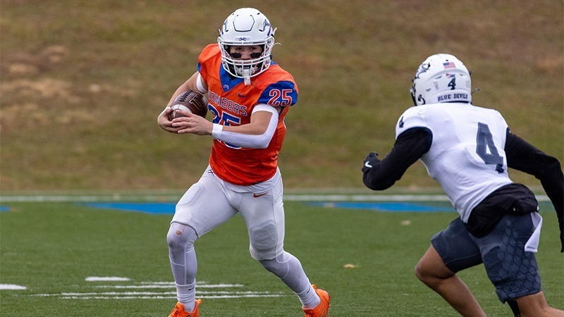 Pioneer Football vs UW-Eau Claire