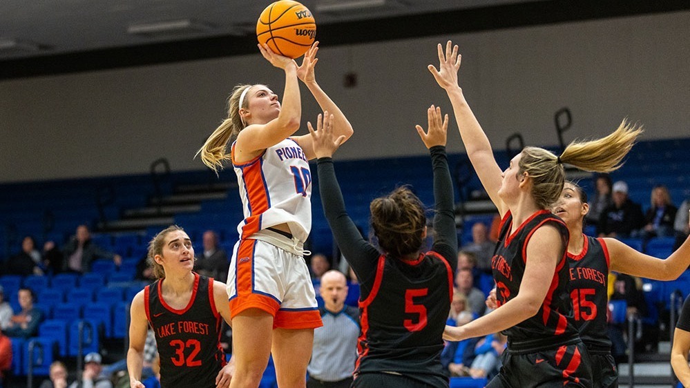Pioneer Women's Basketball vs UW-Stout