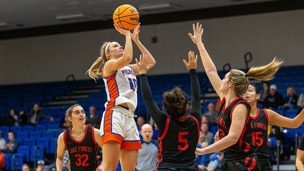 Pioneer Women's Basketball vs UW-La Crosse